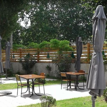 Gsg Hotel Тбилиси Екстериор снимка
