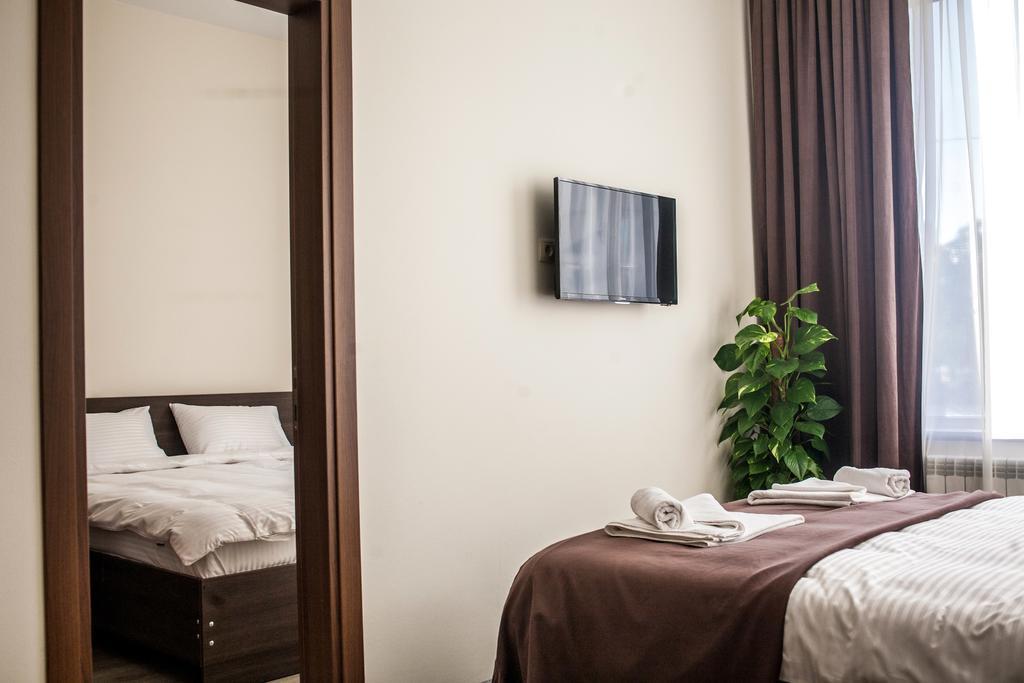 Gsg Hotel Тбилиси Екстериор снимка