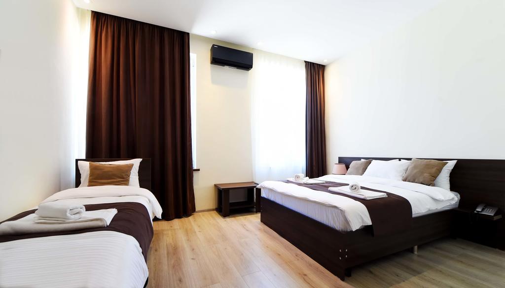 Gsg Hotel Тбилиси Екстериор снимка