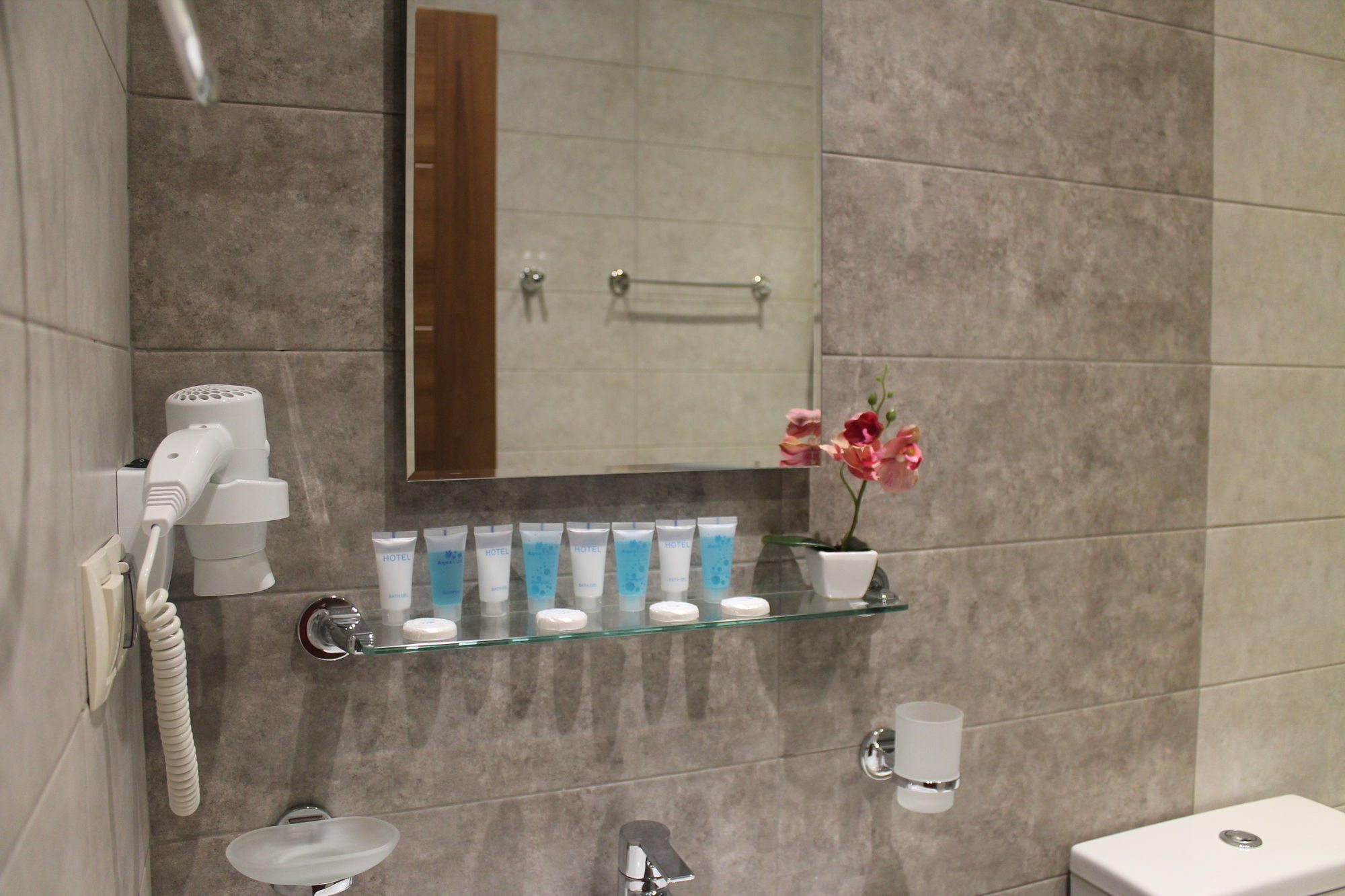 Gsg Hotel Тбилиси Екстериор снимка